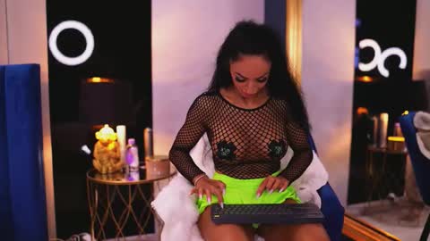 Xena online show from December 3, 4:13 am