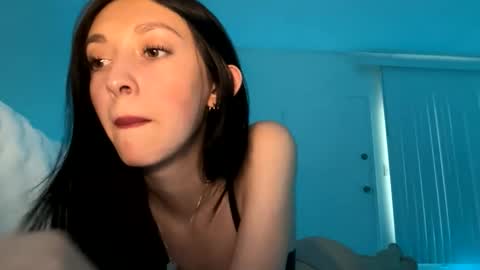 xenadreamx online show from May 12, 2:31 am