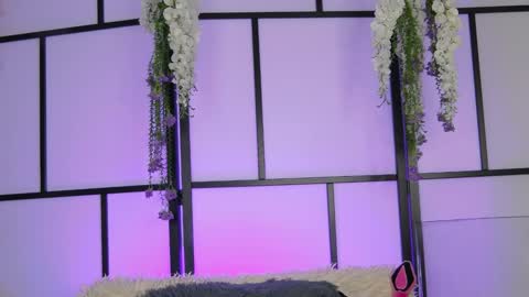 xenomy online show from December 1, 6:44 am