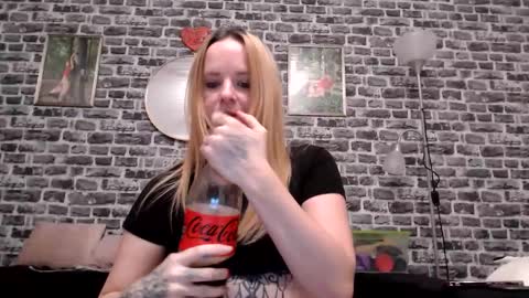 Milfi online show from February 21, 9:07 pm