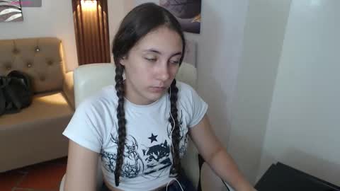 lunna online show from September 9, 7:36 pm