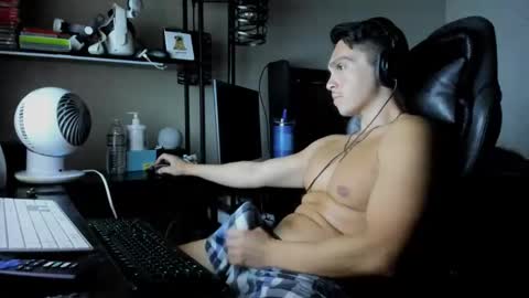 xoalejandroxo6 online show from April 20, 5:43 am