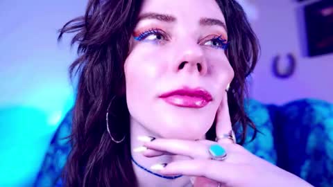 Bella Bondai online show from March 6, 2:54 am