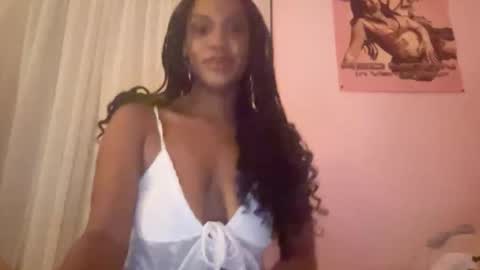 Snapshot of xpinkmoonbootsx chatting on October 26, 6:36 am xpinkmoonbootsx online show from October 26, 6:36 am