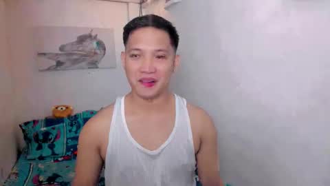 xsebastian19 online show from May 7, 10:00 am