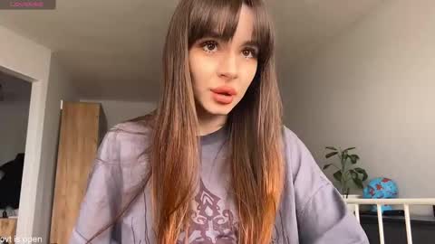 Lily online show from March 4, 11:51 am