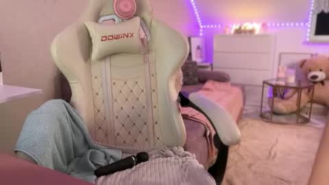 xxfairyxgiiirlxx online show from February 9, 8:29 am