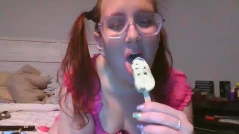 xxfrecklez online show from March 1, 3:11 am