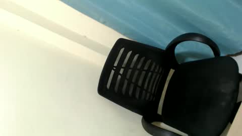 Loyd online show from December 2, 6:39 pm