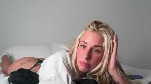 Xxlissaxo online show from July 19, 4:37 am
