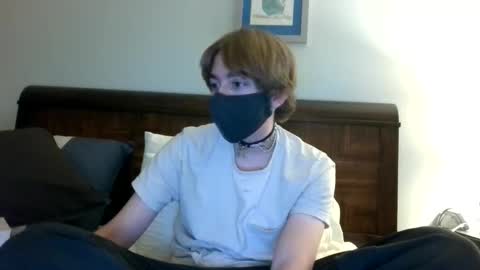 xxmommysboyxx online show from June 11, 2:33 am