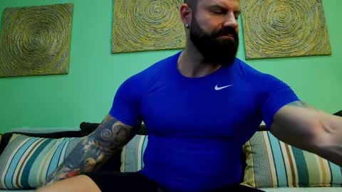 Xtream Leonard online show from February 13, 8:01 pm