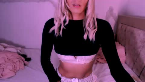Chiara online show from July 24, 3:15 am