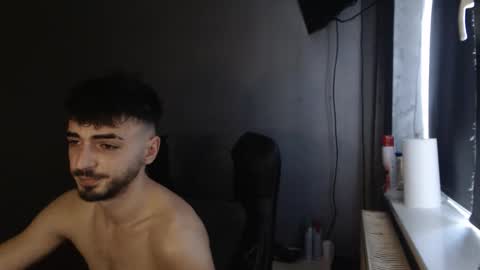 xxxdonpuiuuxxx online show from January 17, 9:30 am