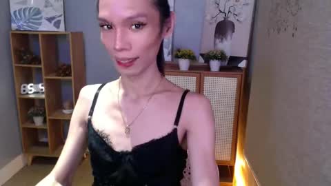 Your Princess Yums online show from March 12, 6:32 pm