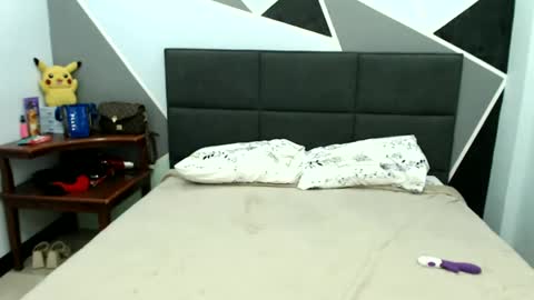 xxxur_wild_asianxxx online show from March 2, 11:39 am