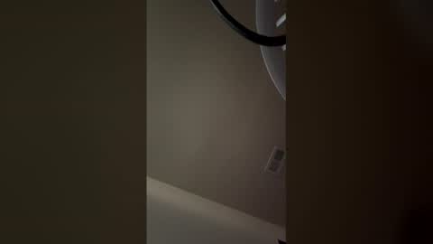 xzaviero25 online show from March 4, 4:48 pm