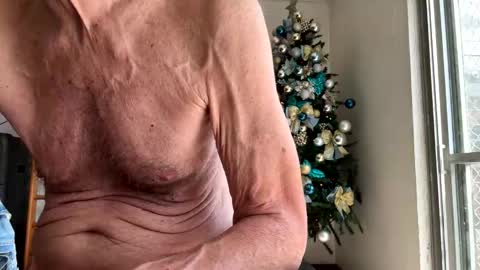 yannisv online show from December 3, 11:44 am