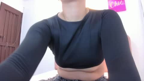 yara10_ online show from May 19, 12:34 pm