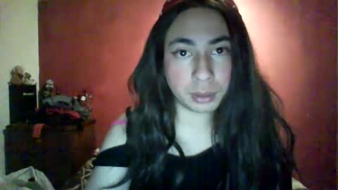 Snapshot of yasmin_paez23 chatting on December 11, 2:30 am Yasmin Paez online show from December 11, 2:30 am