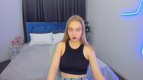 Yasmina online show from December 5, 8:17 pm