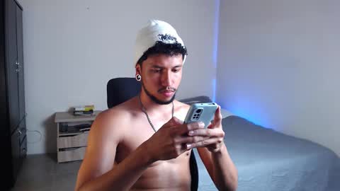 yeff online show from October 5, 1:47 am