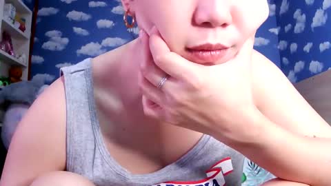 yella hope online show from February 25, 2:59 am