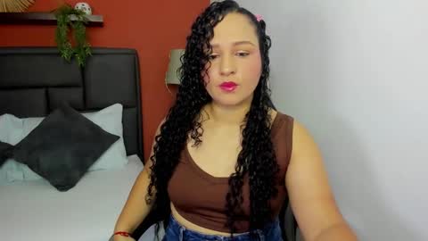 Y E R A  online show from December 17, 12:23 pm