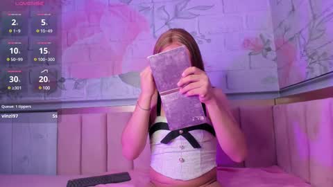 yess__daddy online show from February 18, 1:11 pm