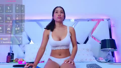 Yesy online show from February 27, 7:04 pm