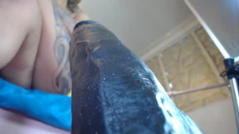 yeyecandy online show from March 5, 4:16 pm