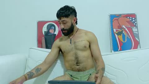 YEYOS online show from November 12, 11:40 pm