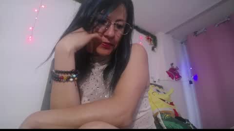 Yiny online show from November 30, 10:55 am