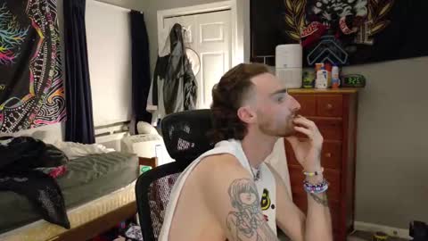 Yogurtmaker online show from October 8, 1:24 am