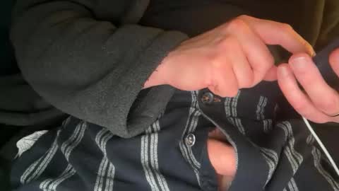 yorkiemanuk online show from February 5, 8:01 pm