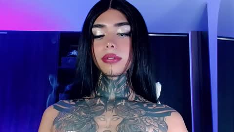yosselin_cameron online show from February 5, 9:35 am