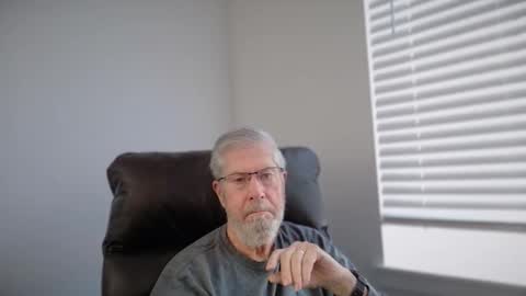 Colorado Guy Straight online show from December 20, 7:43 pm