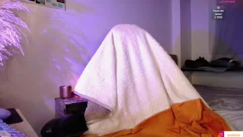  Laura  Model Independt online show from August 6, 11:36 pm