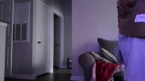 Snapshot of youneverknowimight2 chatting on September 9, 10:43 pm kindahorny online show from September 9, 10:43 pm
