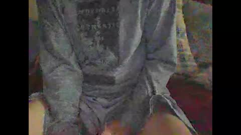 Snapshot of youneverknowimight2 chatting on October 17, 10:36 pm kindahorny online show from October 17, 10:36 pm
