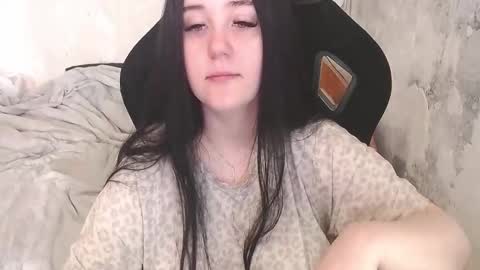 your_8a8y online show from March 25, 7:15 am