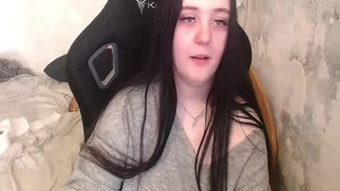 your_8a8y online show from April 8, 10:40 am