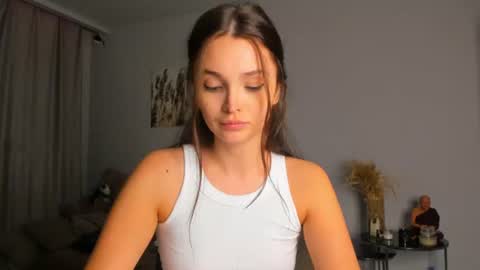 Camilla online show from July 5, 7:21 pm