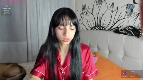 mia3 online show from October 14, 7:11 am