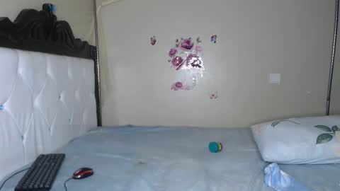 your_dirty_slutt online show from October 5, 3:15 am