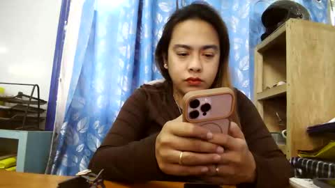 your_dreamgirlxxx69 online show from May 15, 2:09 am
