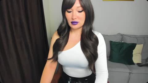 Snapshot of your_eclipse chatting on January 11, 6:24 am Goddess Alana online show from January 11, 6:24 am
