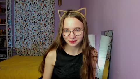 Snapshot of your_leslie chatting on January 20, 11:13 am Leslie online show from January 20, 11:13 am