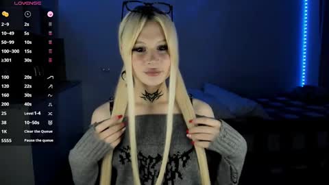 Eva online show from March 6, 10:04 pm