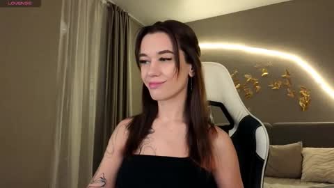 Jessica Loyd online show from November 6, 2:47 am